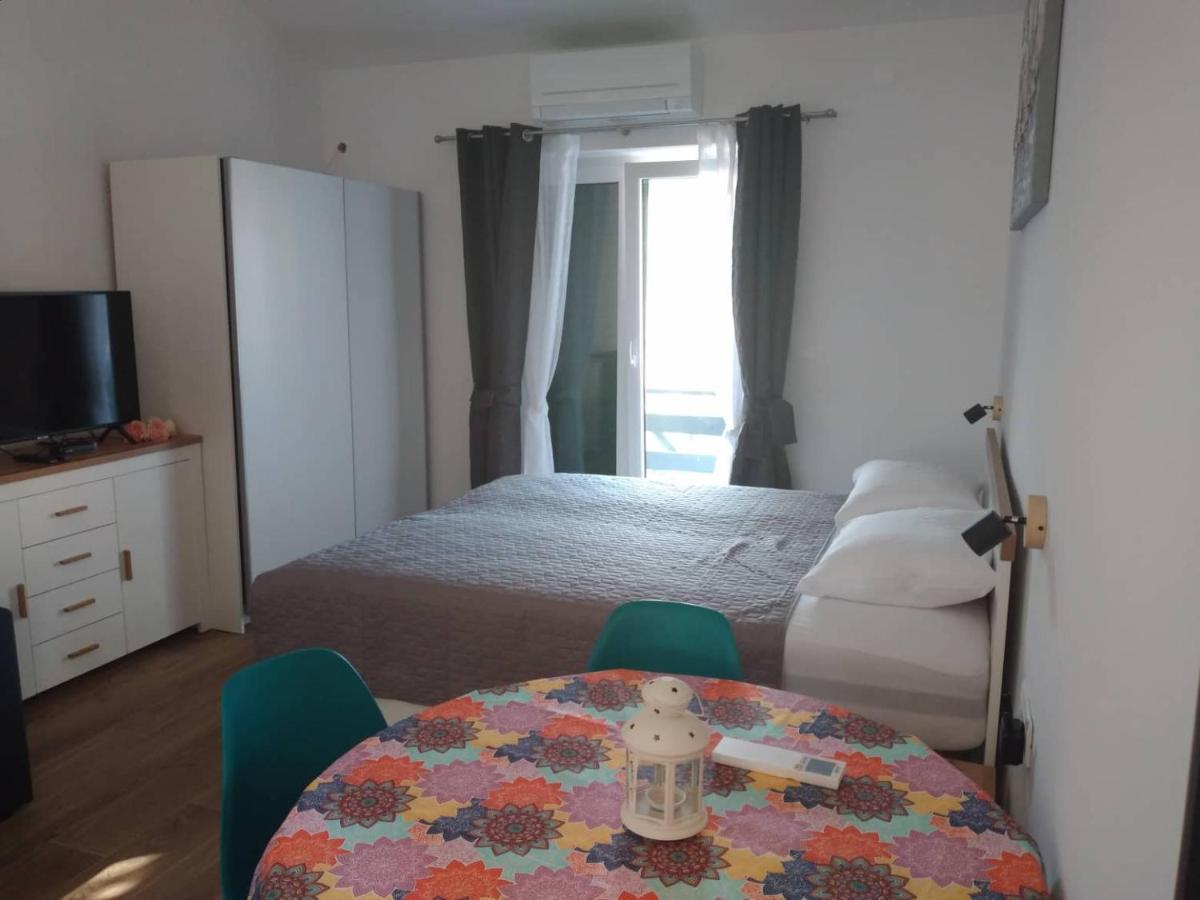 Apartmani Luni Премантура Экстерьер фото