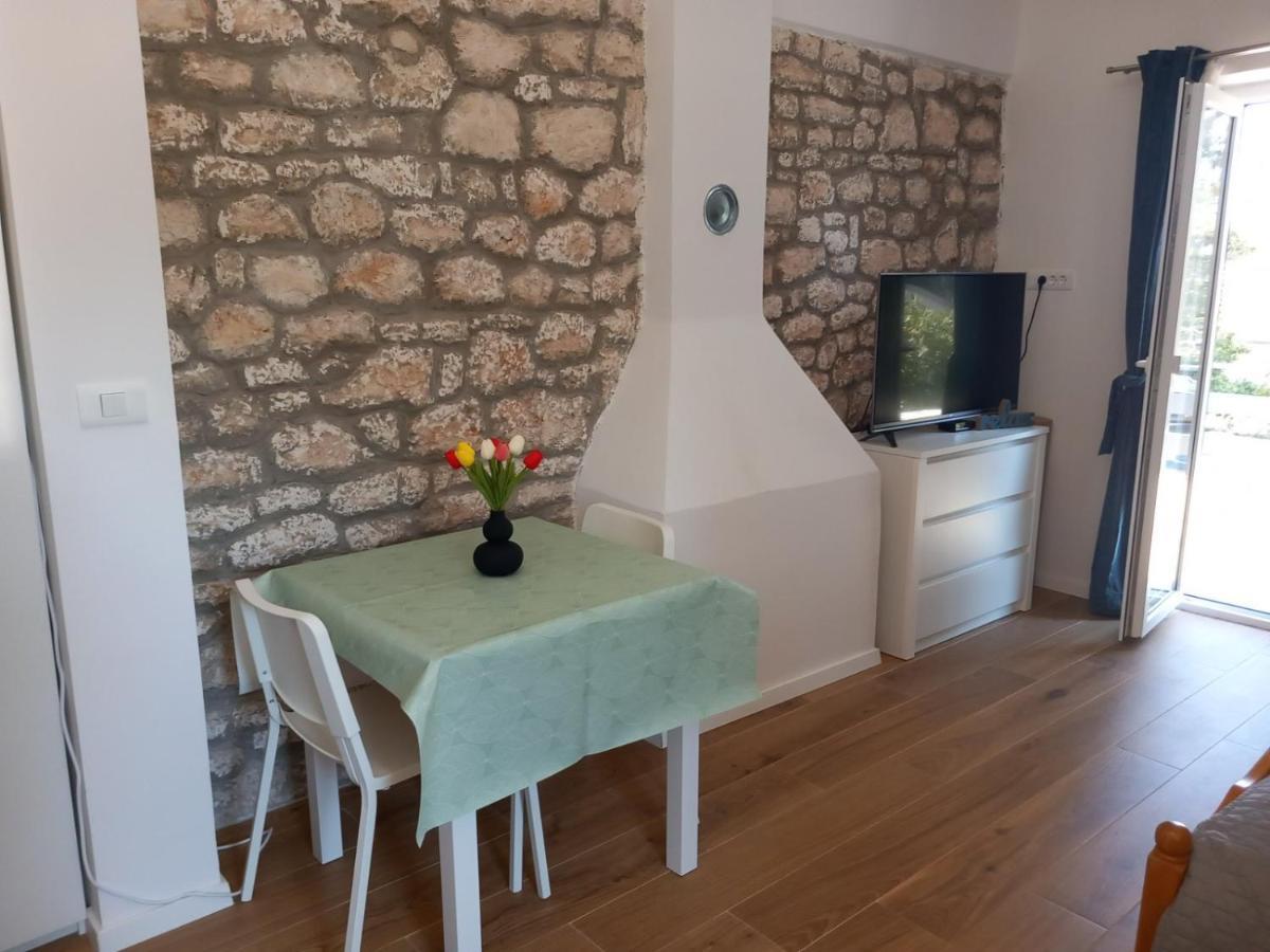 Apartmani Luni Премантура Экстерьер фото